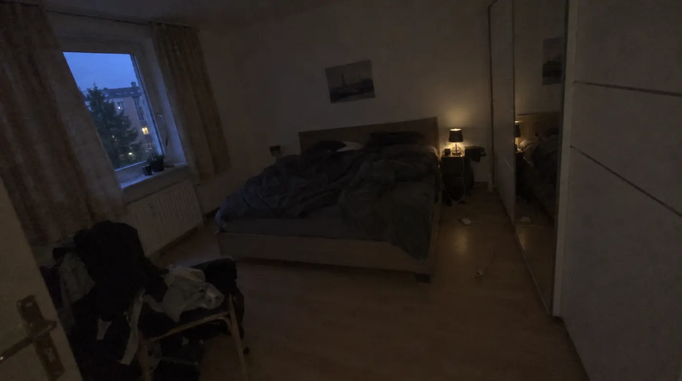 Handyfoto Schlafzimmer, so wie es geschickt wurde